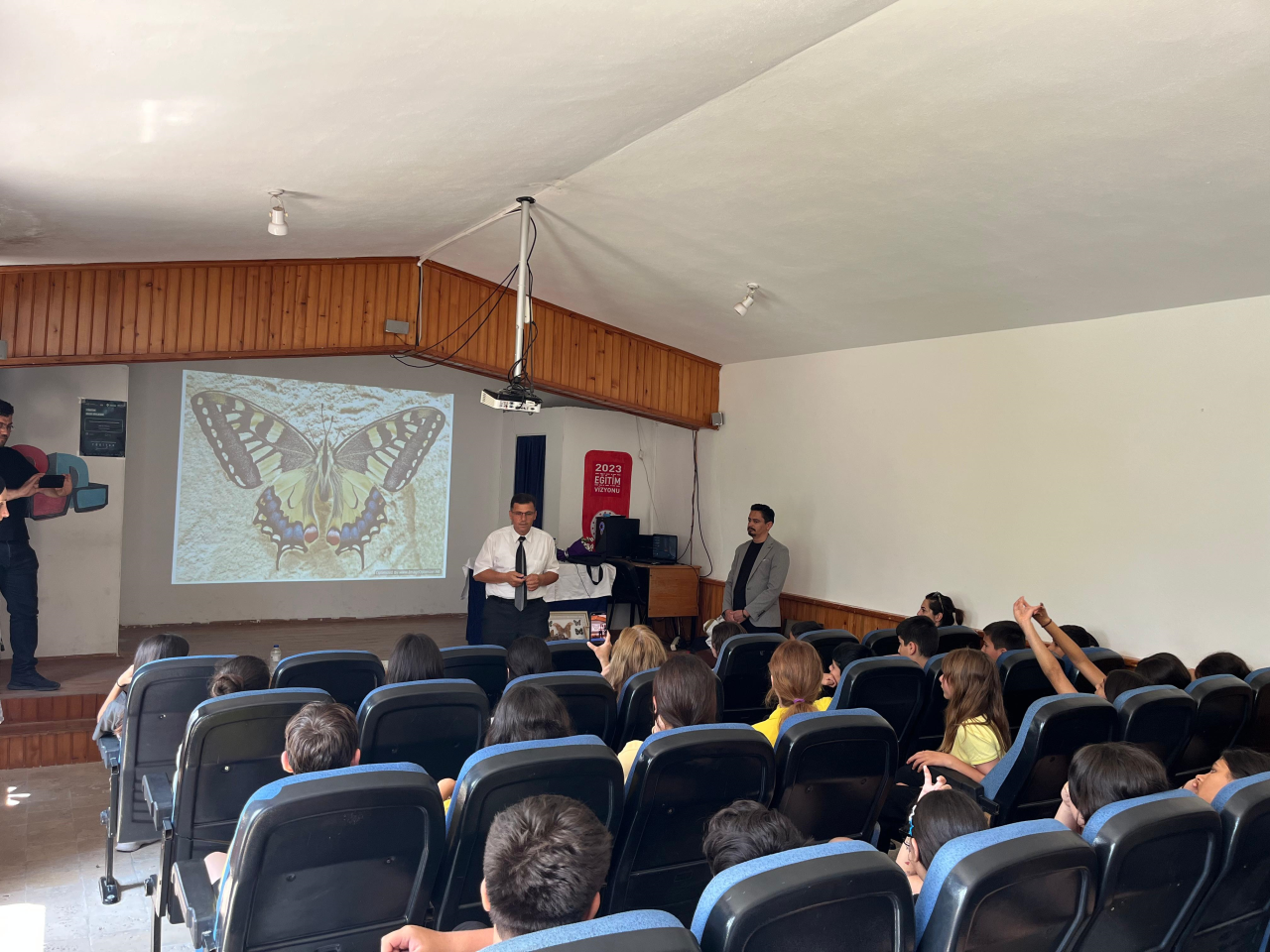 Fakültemiz Öğretim Üyesi ve Öğretim Elemandan Kazım Yılmaz İlkokuluna Entomofobi